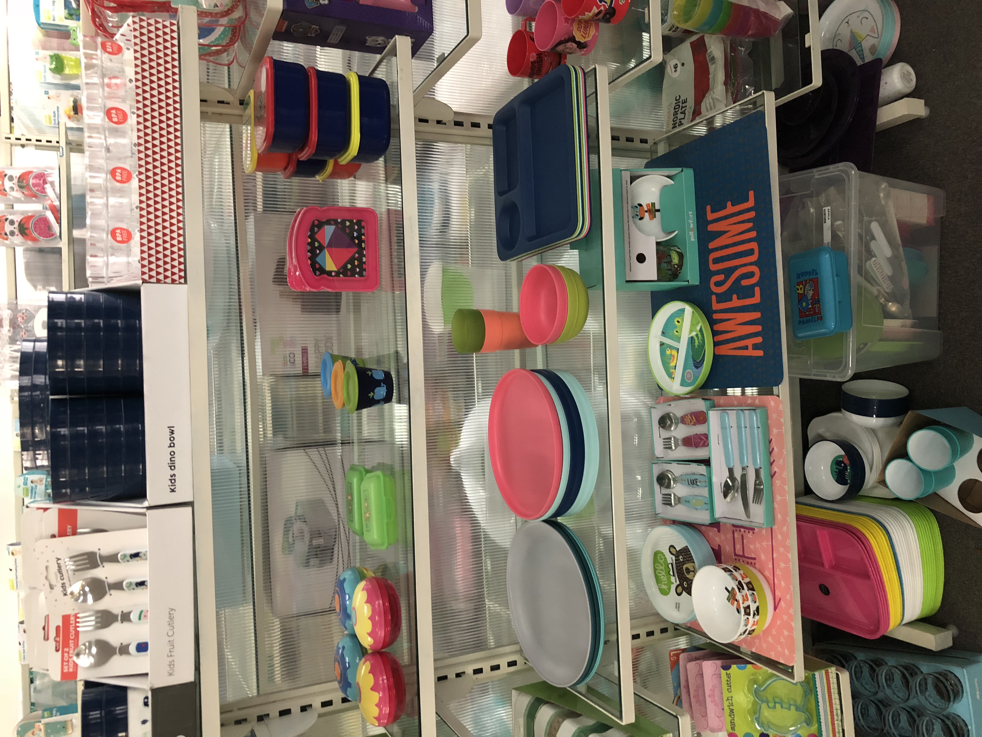 Kinder Geschirr und Besteck